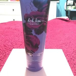 Dark kiss Bath & Body Works Lotion