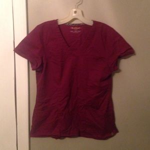 Shortsleeve scrub top.