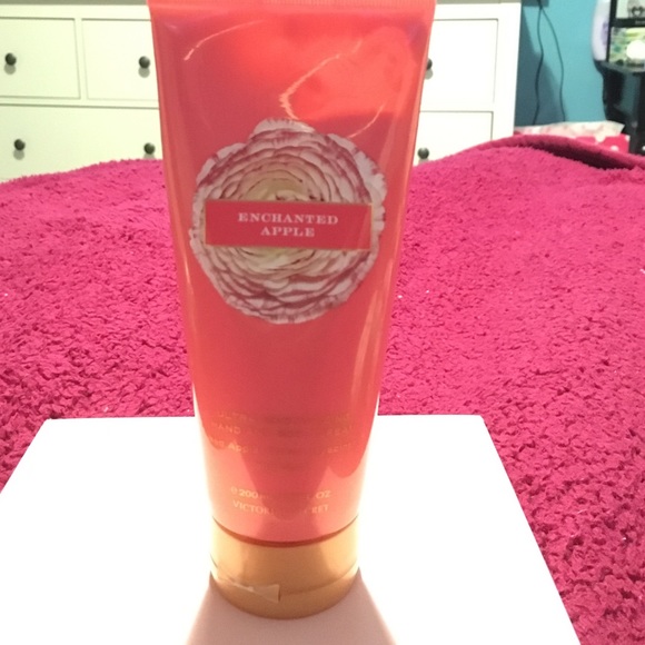 Victoria's Secret Enchanted Apple