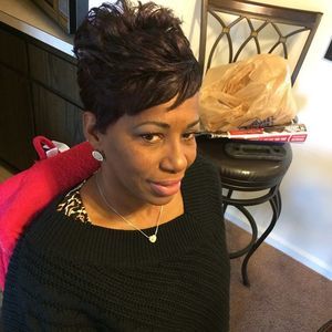 Meet your Posher, Angela