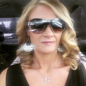 Meet your Posher, Veronica