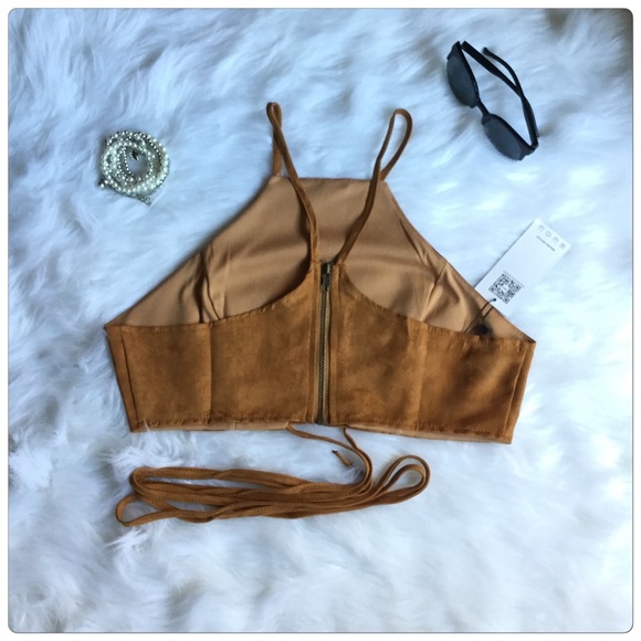 🎉HP🎉 Sexy Spaghetti Strap Crop Top. - Picture 3 of 4