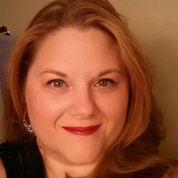 Meet your Posher, Julie