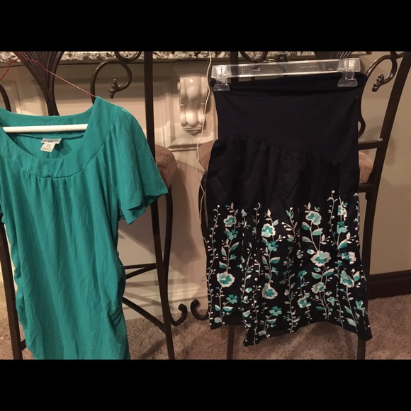 Maternity navy skirt with flowers