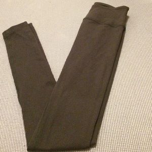 Beyond yoga black essential long legging