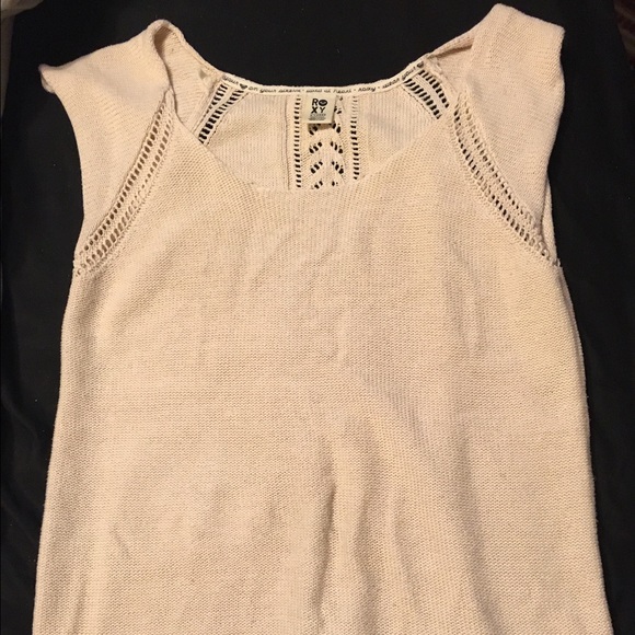 Rocky short sleeves top.