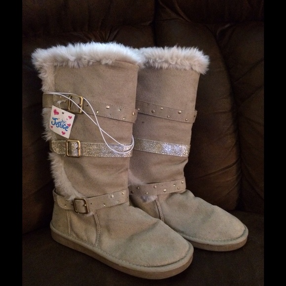 HOLD for lynae. Justice Winter boots