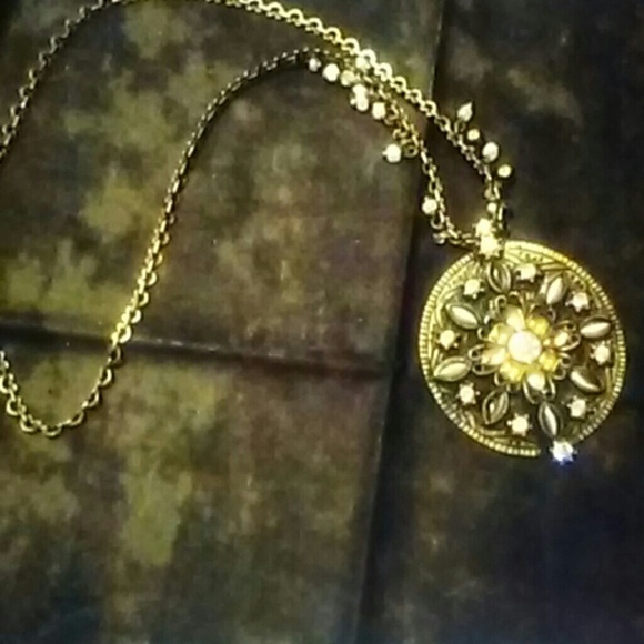 Lia Sophia Fashion Necklace