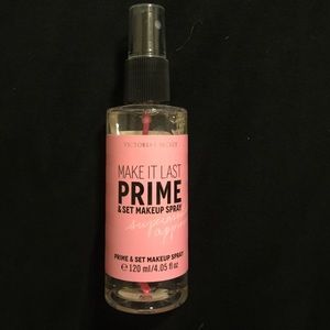 Victoria's secret makeup spray