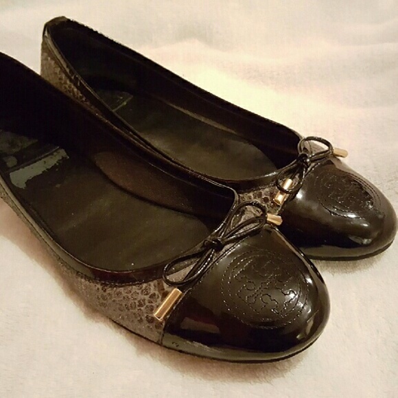 💲💲SALE💲💲 TORY BURCH SNAKE SKIN FLATS