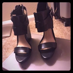 BCBG black platform heel with box