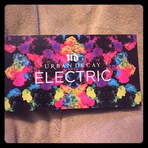Urban Decay Electric Palette