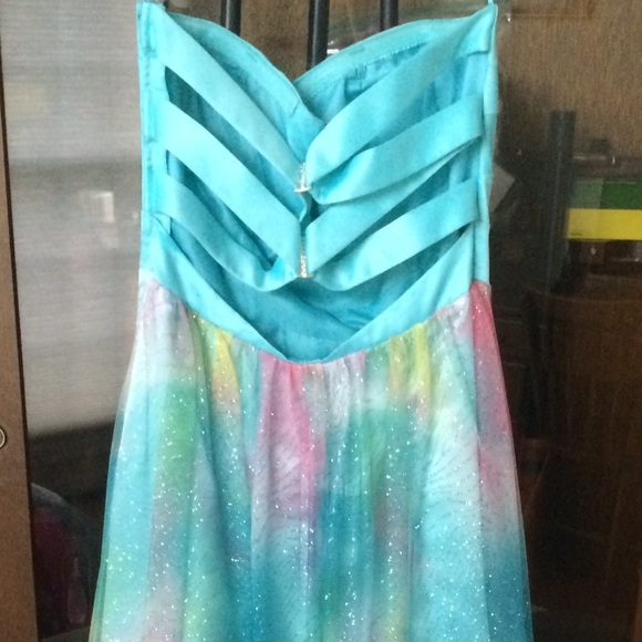 Prom dress size 5/6 - Picture 3 of 4