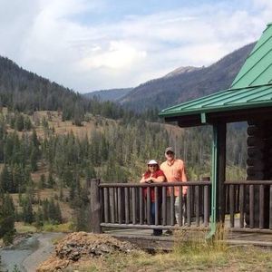 Meet your Posher, Sherry