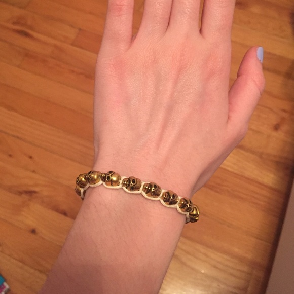 Adjustable gold skull bracelet