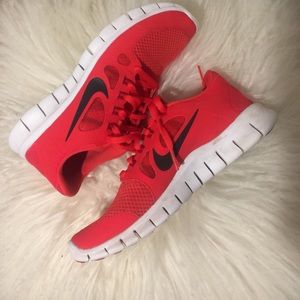 Fire Engine Red Nike Free Run 5.0