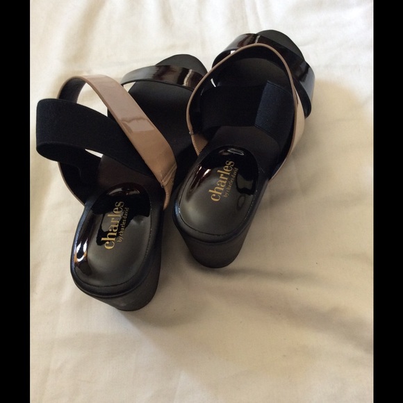 Charles David sz. 8  3 inch wedge sandals - Picture 3 of 3