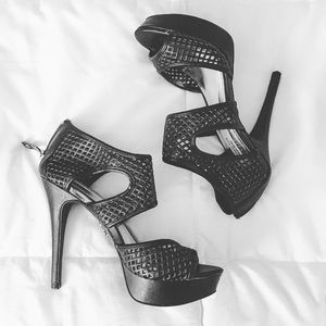Simply Vera Vera Wang Black Heels