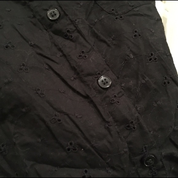 H&M | black eyelet tank - Picture 2 of 4