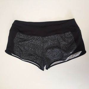 Nike L Running Shorts
