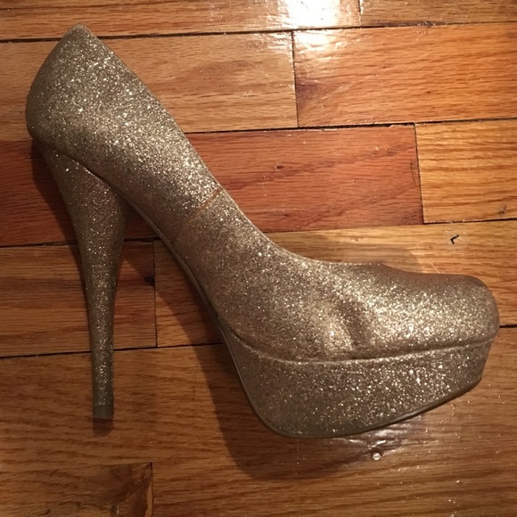 Bakers glitter gold platform pumps - Picture 2 of 2