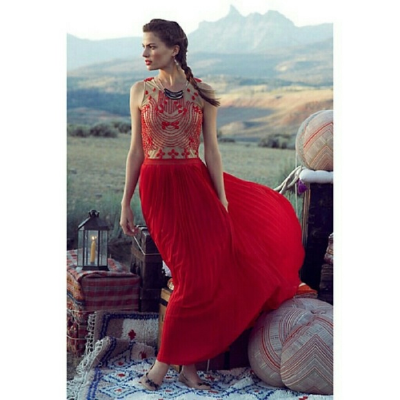ISO rubied dusk dress size 6