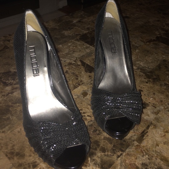 Black heels