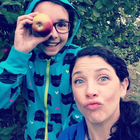 Meet your Posher, Nicole - Picture 1 of 1