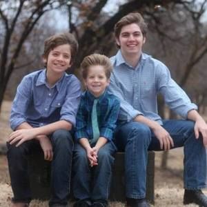 Meet your Posher, Tara