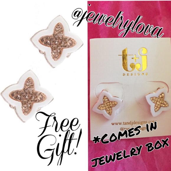 White Clover Czech Stone Champagne Earrings