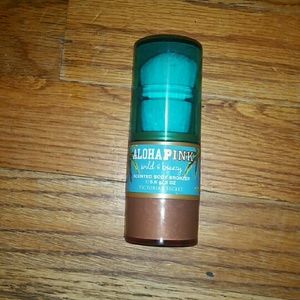 Scented body bronzer