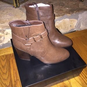 Brown faux leather ankle boot