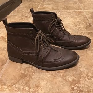 GUESS boots