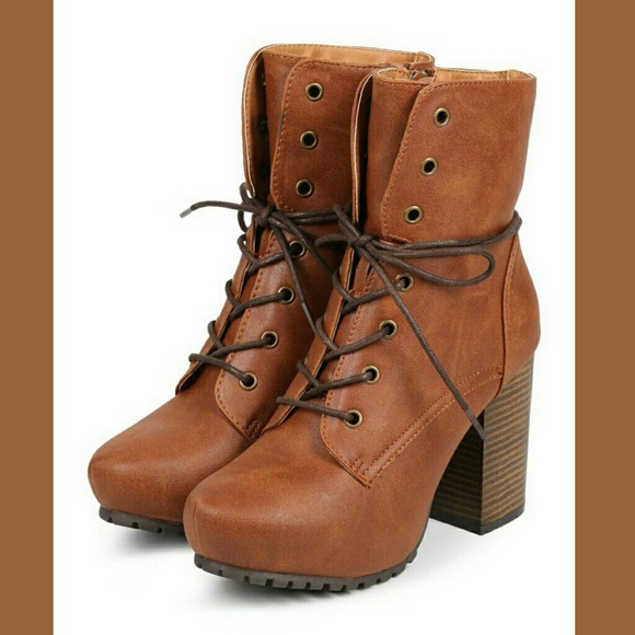 👢 CAMEL COLORED MILITARY LACE UP  BOOTS👢-📦NIB - Picture 4 of 5