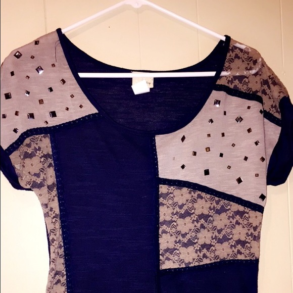 Daytrip blue tan lace top