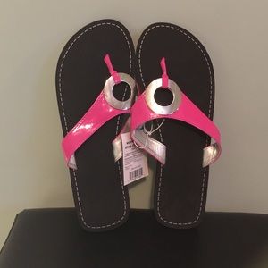 Pink/Silver Flip Flops Size 9-10. BRAND NEW!