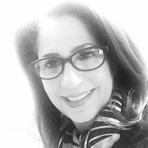 Meet your Posher, Vivian