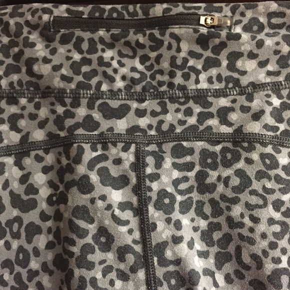 Nike run capris, size M - Picture 4 of 4