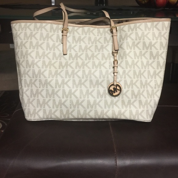 Michael Kors Handbags - White Michael Kors Tote