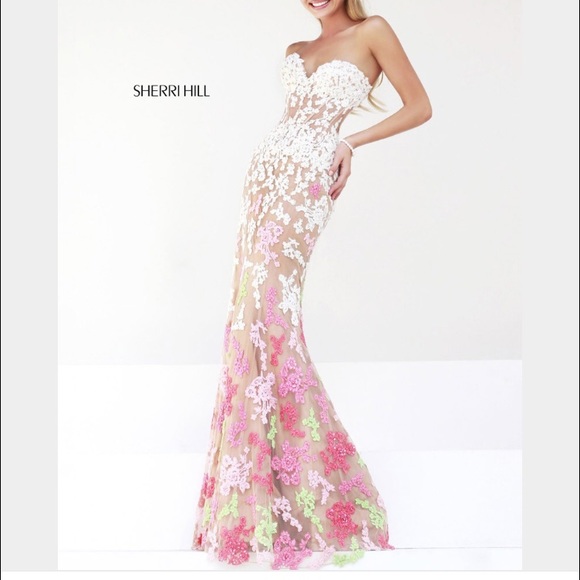 ISO ISO ISO IN EITHER COLOR!!! Size 0,2,4?!?