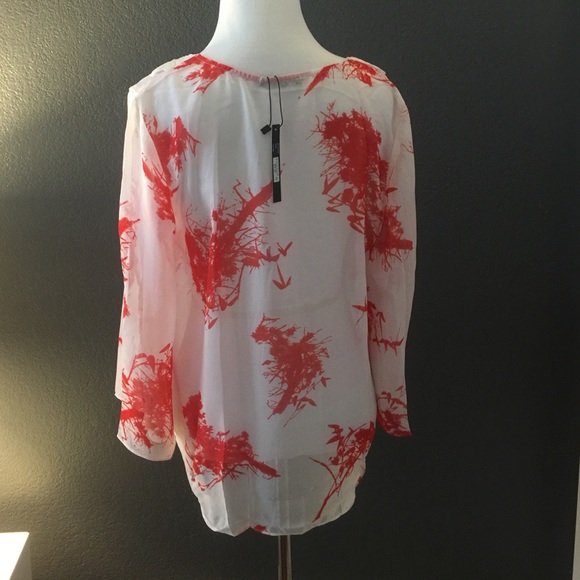 🆕 Ivory Coral 3/4 Sleeve Abstract Print Blouse - Picture 4 of 4