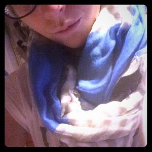 Blue/grey/white/light blue scarf