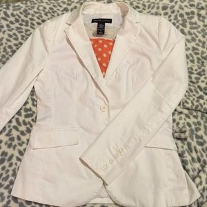 PRICED TO SELL 🌺 New York & Company White Blazer