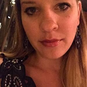 Meet your Posher, Carrie