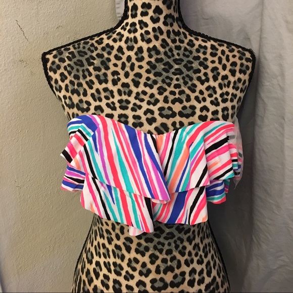 Xhilaration Other - 💕NWT Bikini top by Xhilaration💕