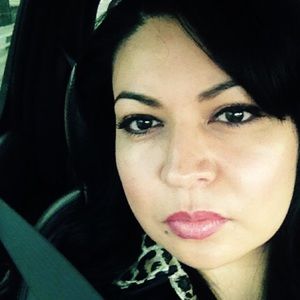 Meet your Posher, Adriana