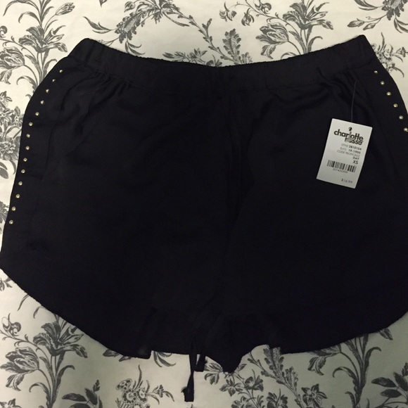 New black shirt never been worn