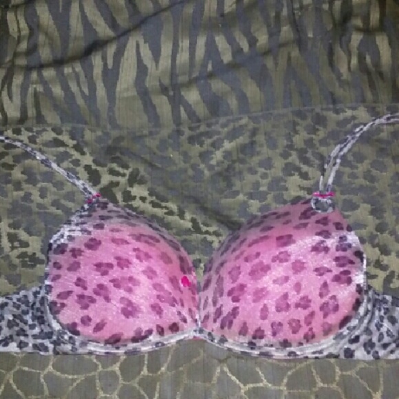 Cosmopolitan EXTREME pushup bra