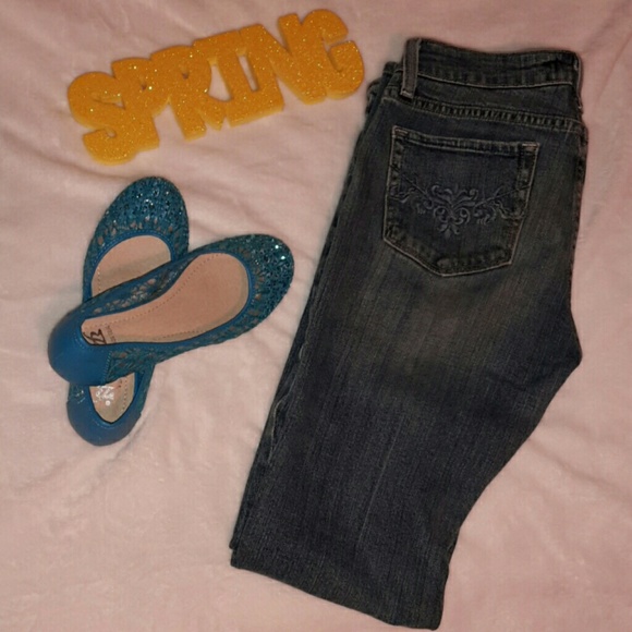 Boot cut blue jeans