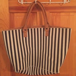 Large tote